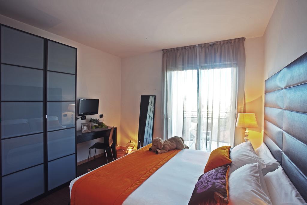 D-Place Hotel & Suite Riccione Szoba fotó