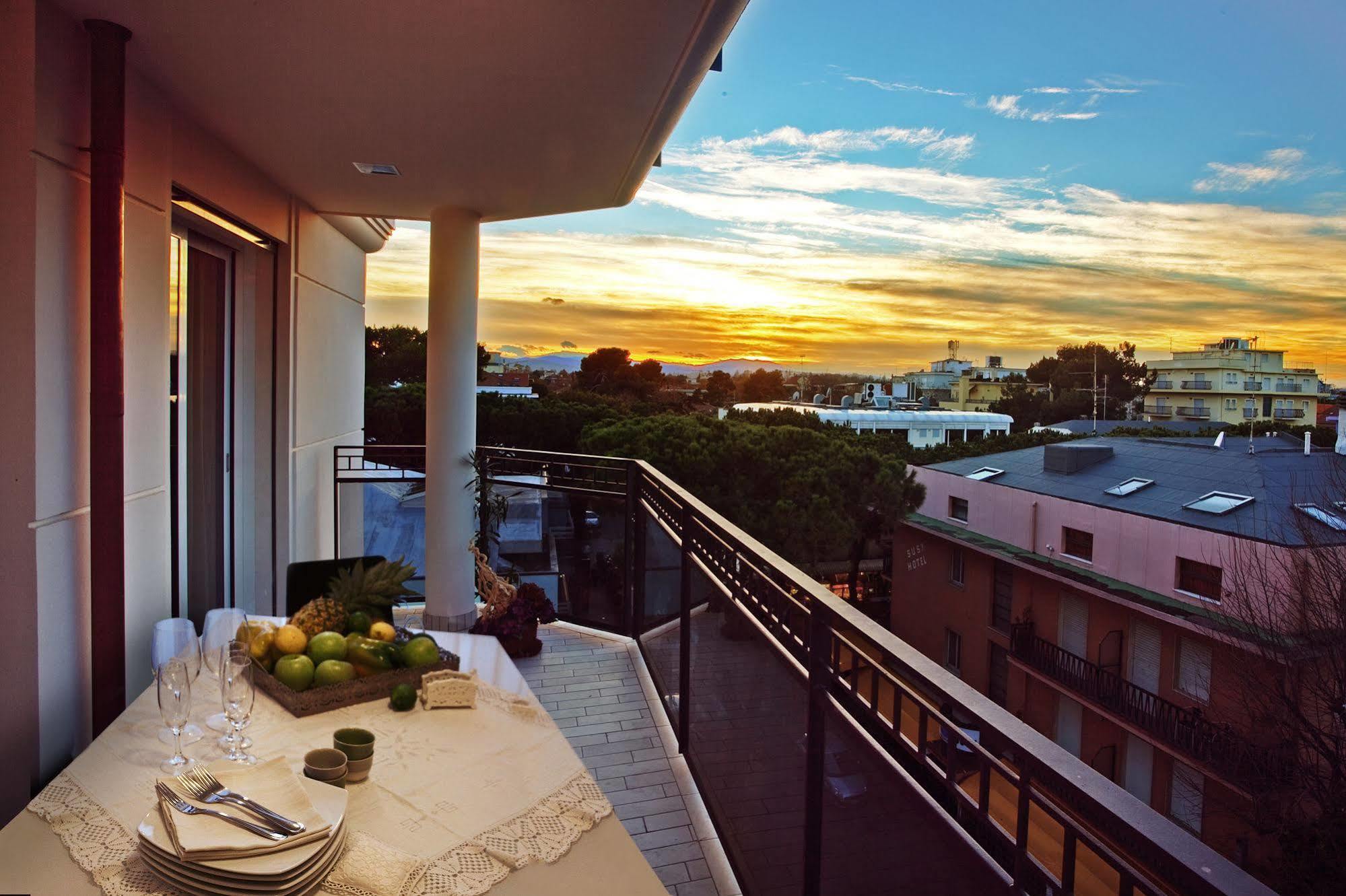 D-Place Hotel & Suite Riccione Kültér fotó